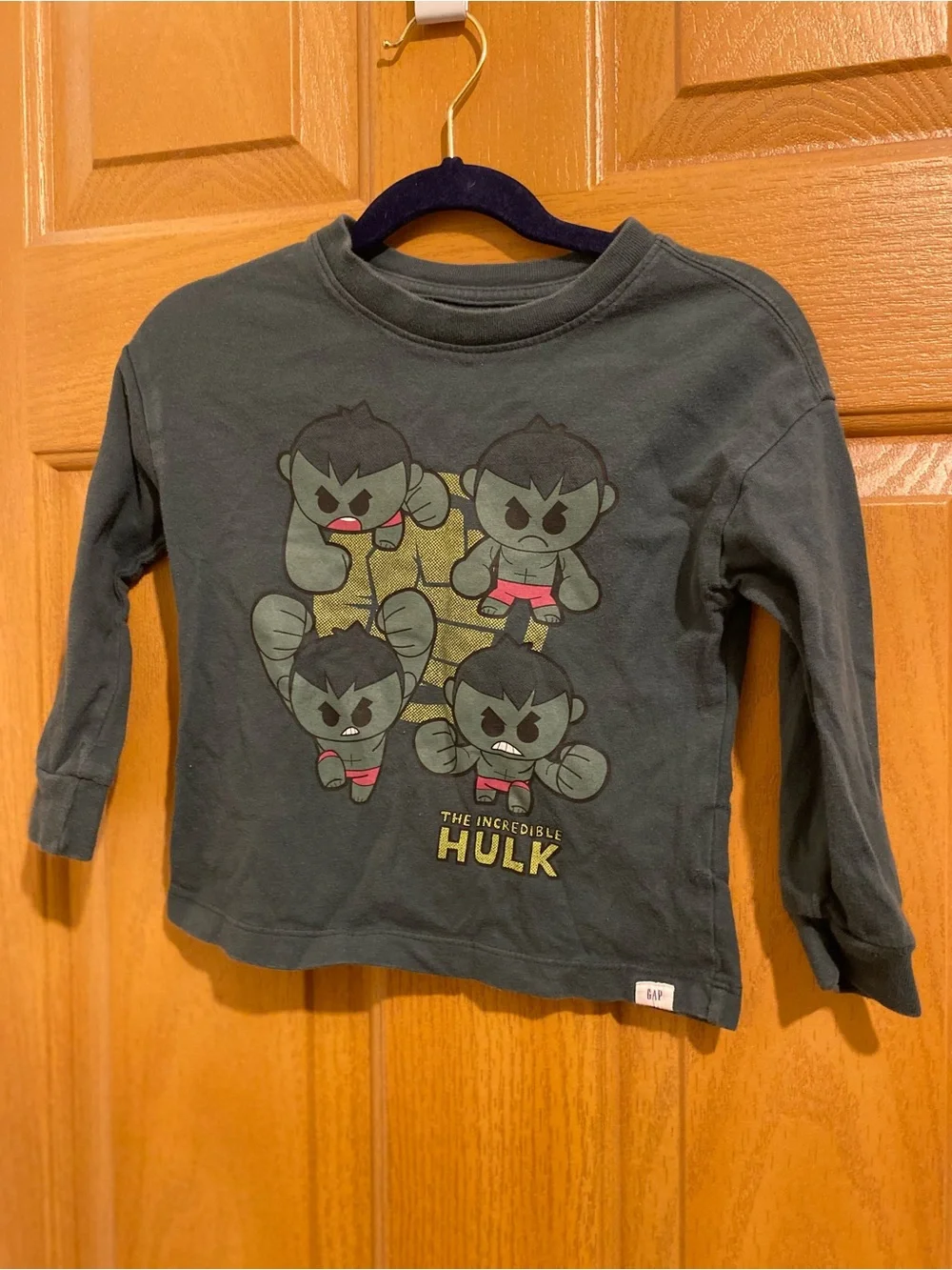 GAP Kids Marvel Long-Sleeve Hulk Graphic Tee - Olive Green